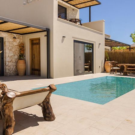 Hilaritas Luxury Suites Sea View, Private Pool & Jacuzzi Paradise Ratzaklion ภายนอก รูปภาพ