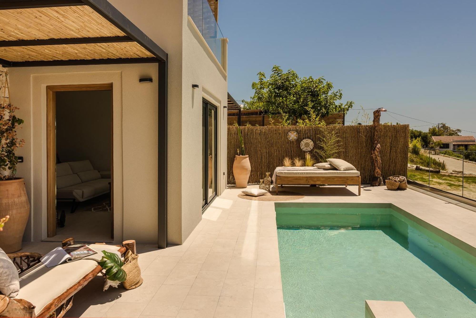 Hilaritas Luxury Suites Sea View, Private Pool & Jacuzzi Paradise Ratzaklion ภายนอก รูปภาพ