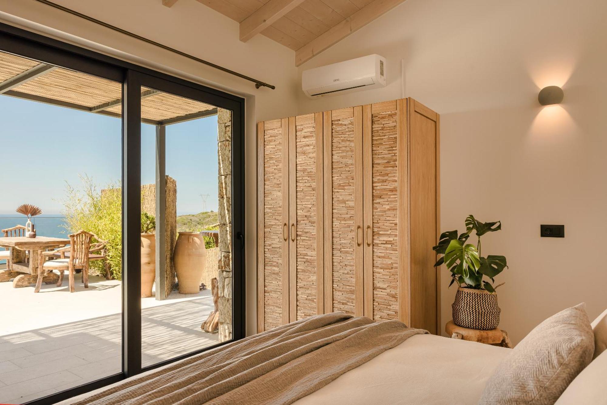 Hilaritas Luxury Suites Sea View, Private Pool & Jacuzzi Paradise Ratzaklion ภายนอก รูปภาพ