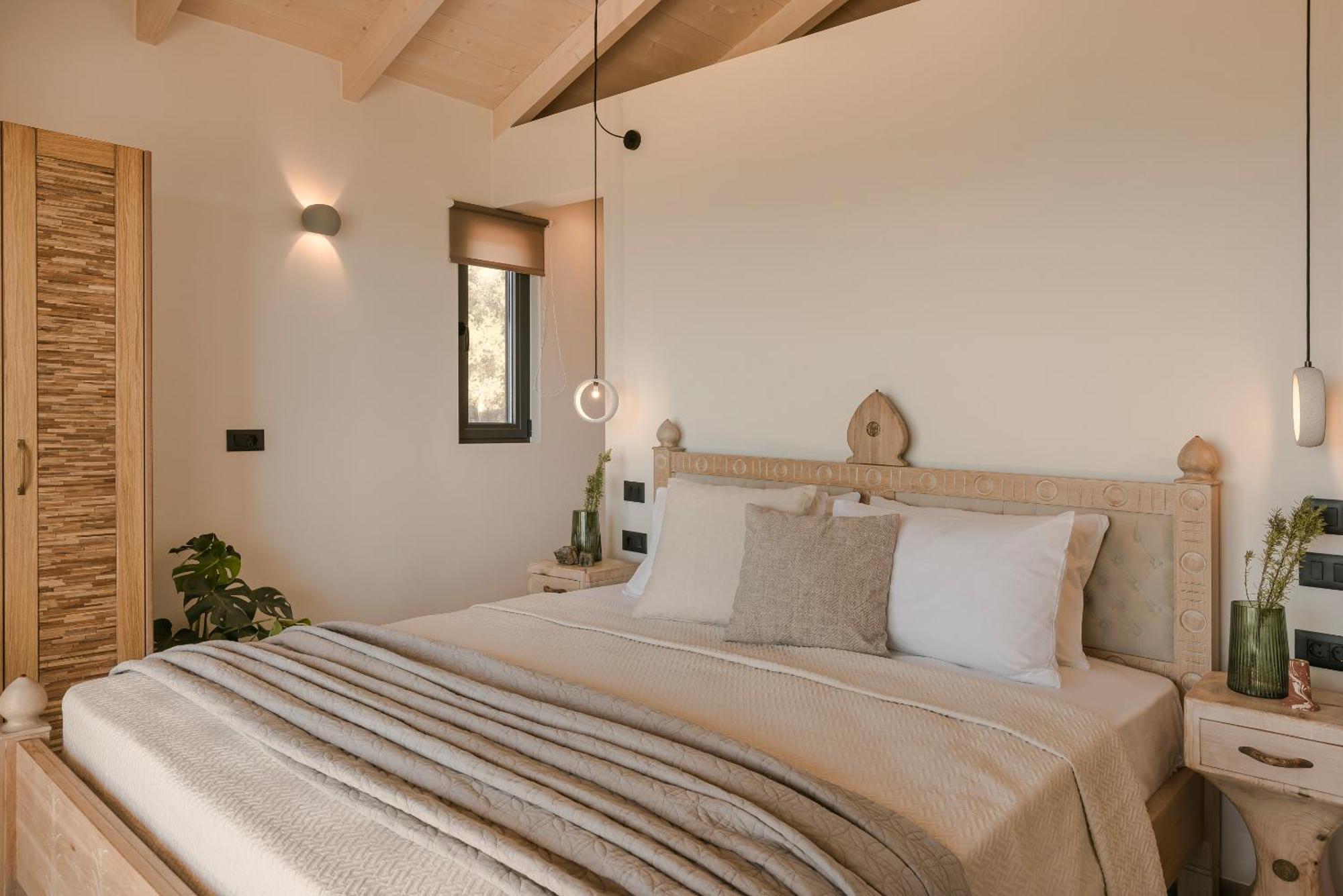 Hilaritas Luxury Suites Sea View, Private Pool & Jacuzzi Paradise Ratzaklion ภายนอก รูปภาพ