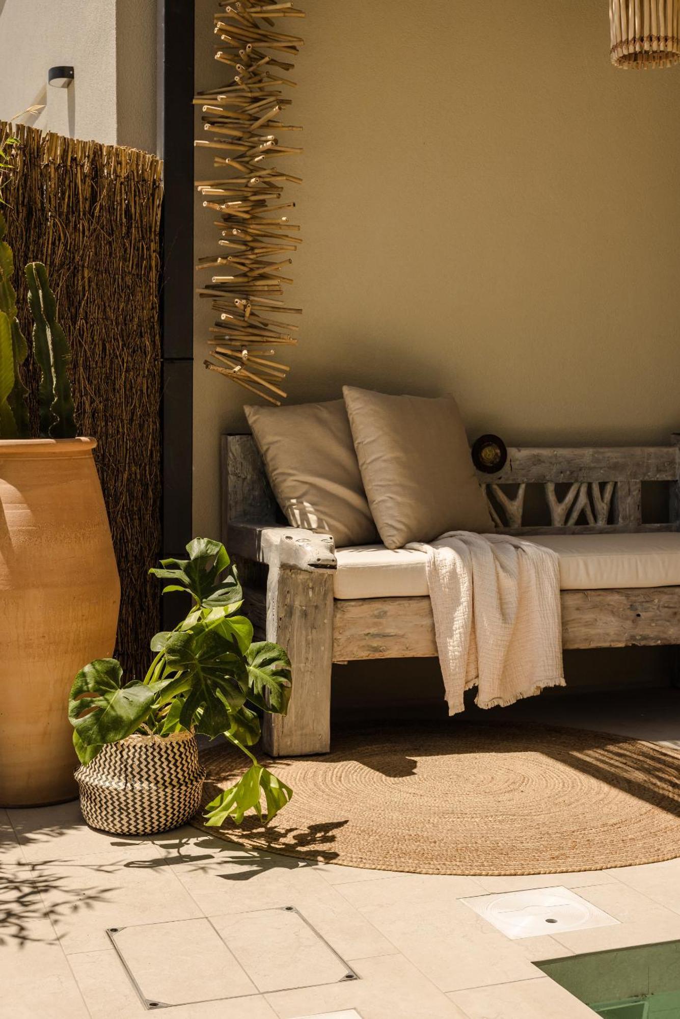 Hilaritas Luxury Suites Sea View, Private Pool & Jacuzzi Paradise Ratzaklion ภายนอก รูปภาพ