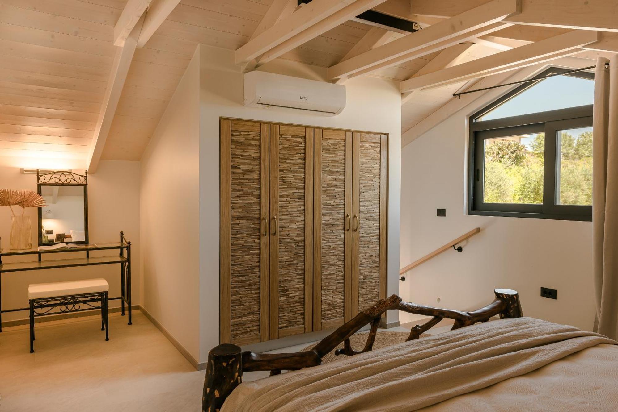 Hilaritas Luxury Suites Sea View, Private Pool & Jacuzzi Paradise Ratzaklion ภายนอก รูปภาพ