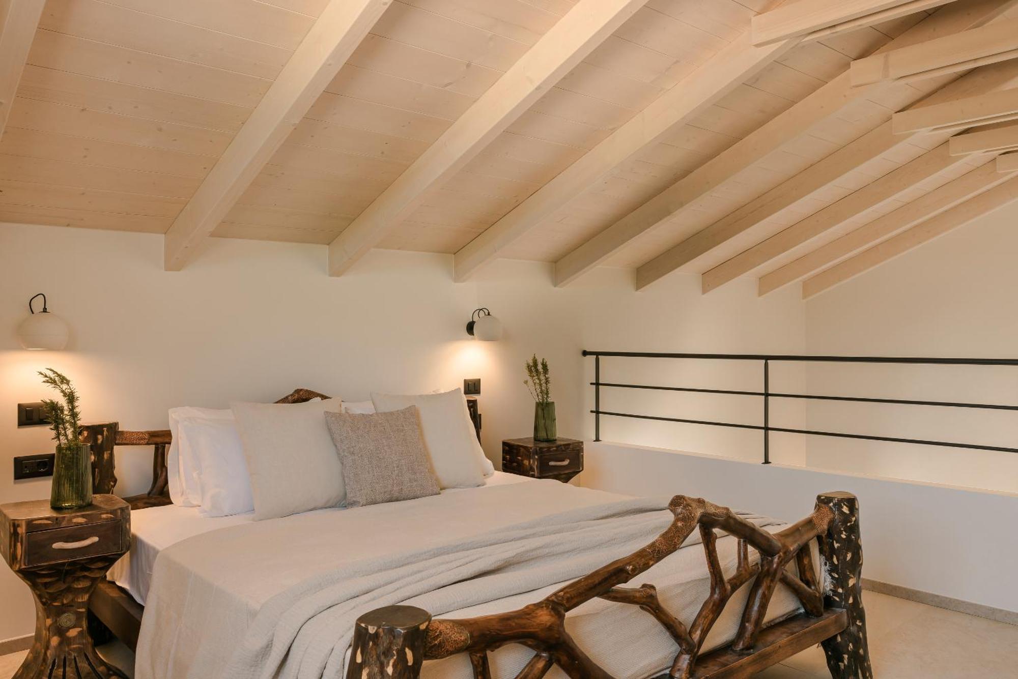 Hilaritas Luxury Suites Sea View, Private Pool & Jacuzzi Paradise Ratzaklion ภายนอก รูปภาพ